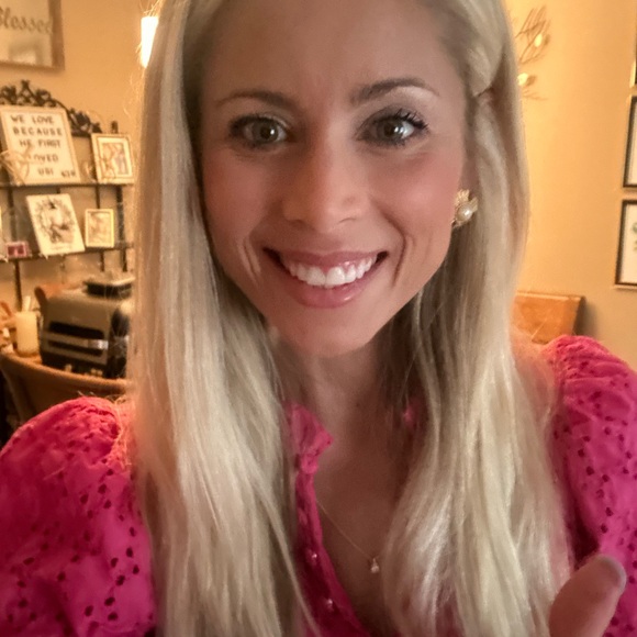 Meet your Posher, Tasha - Picture 3 of 4